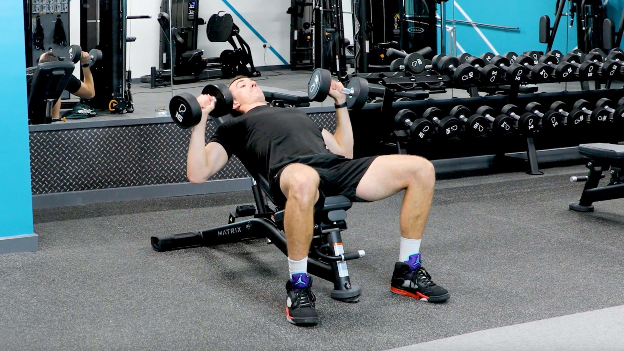 How to incline dumbbell press
