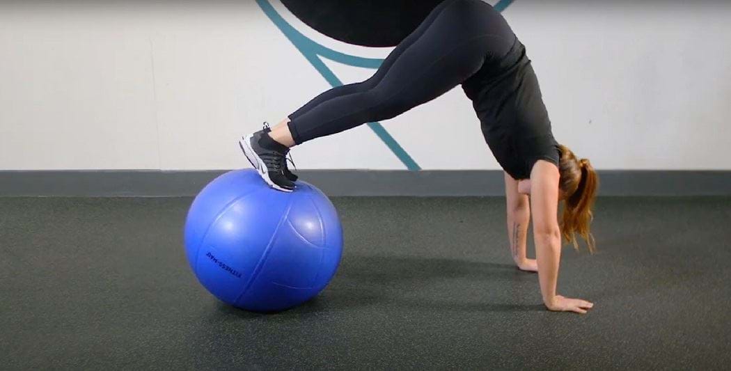 How to do Swiss Ball Pikes